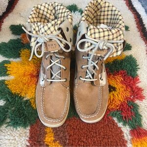 Sperry boots